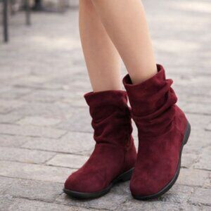 Martino Made in Canada Suede Boots Womens Suede leather books Size 12W NWT